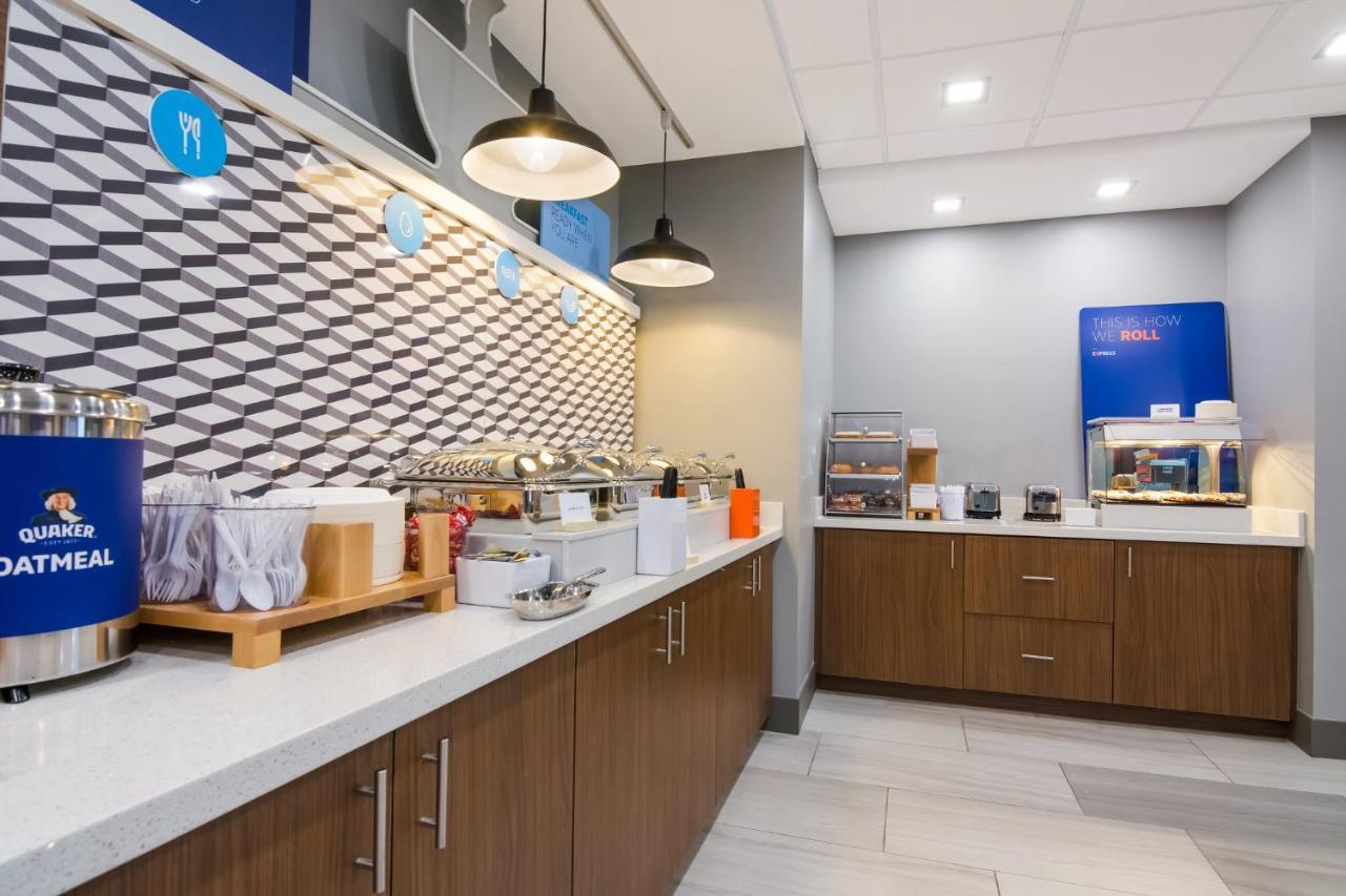 Holiday Inn Express & Suites - Springdale - Fayetteville Area Εξωτερικό φωτογραφία